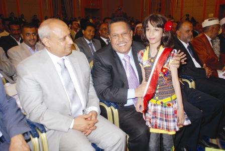 وزير الصحة لدى حضوره حفل تدشين فعاليات الحملة الوطنية لدعم ورعاية مرضى السرطان